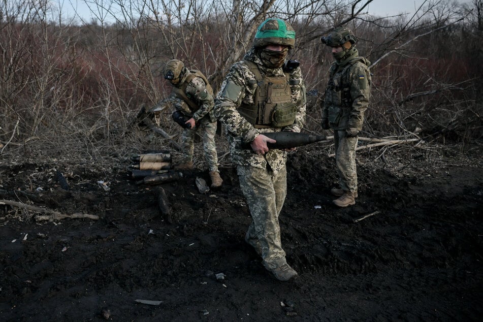 Ukrainische Soldaten nahe der Front.