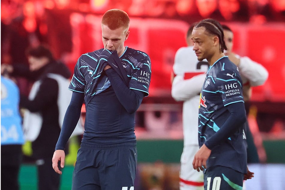 Arthur Vermeeren (21, l.) wird mit großer Wahrscheinlichkeit im Sommer zu RB Leipzig zurückkehren.