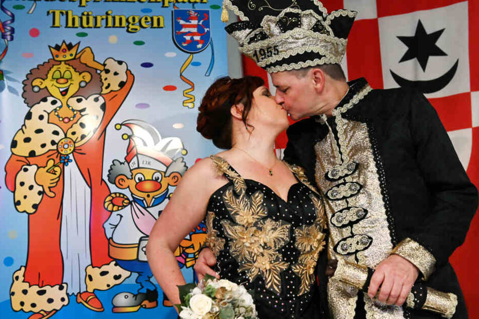 Prinzessin Mirjam I. und Prinz Ralf I. werden die Narren in Thüringen für ein Jahr repräsentieren.