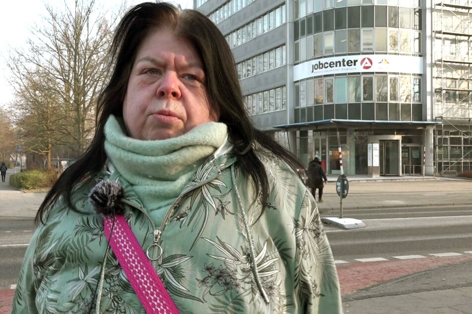 Will sich einen Kleiderschrank kaufen: Pamela.