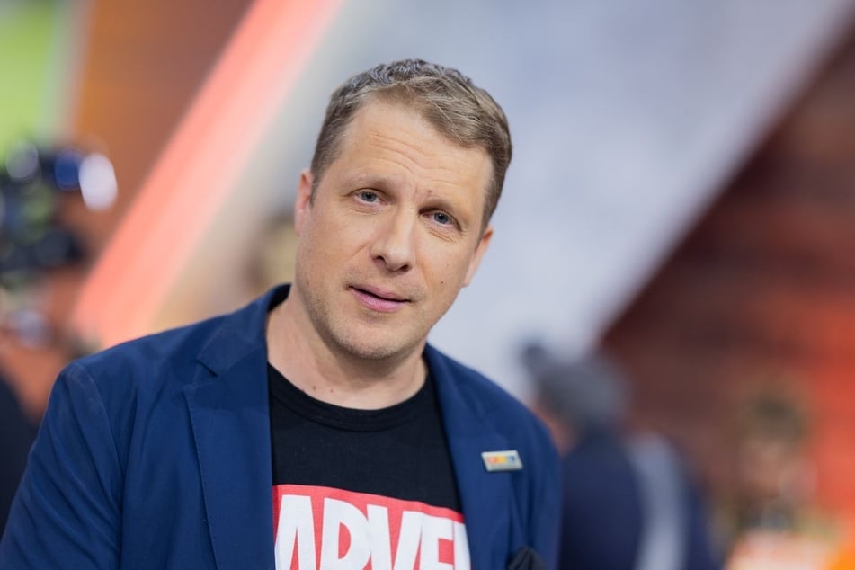 Oliver Pocher (47) nimmt das Scheitern von Stefan Raab (58) bei RTL mit Wohlwollen zur Kenntnis.