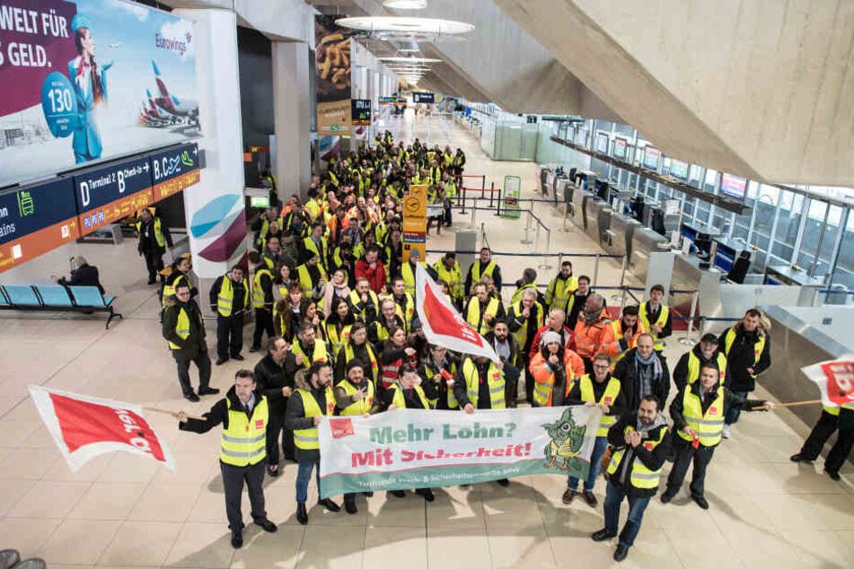 Bereits vergangene Woche hatten die Mitarbeiter am Flughafen Köln/Bonn gestreikt.