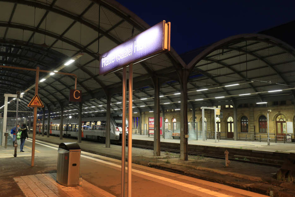 Auf dem Hallenser Hauptbahnhof schnappten die Bundespolizisten zwei Straftäter. (Symbolbild)