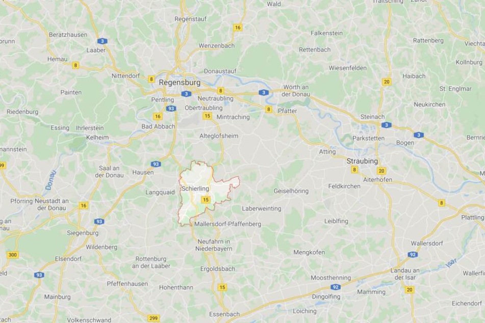 Ein Mann ist nach einem Brand in Schierling in Bayern seinen Verletzungen erlegen.