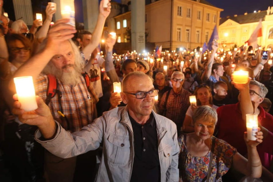 Friedliche Demonstration am 24.07.2017 vor dem Obersten Gericht in Warschau gegen die geplante Justizreform.