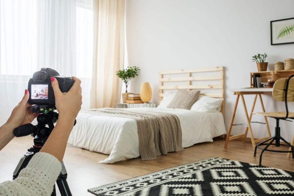 Bei Nutzung des Exposéservices wird Eure Verkaufsimmobilie von einem Immobilien-Profi fotografiert.