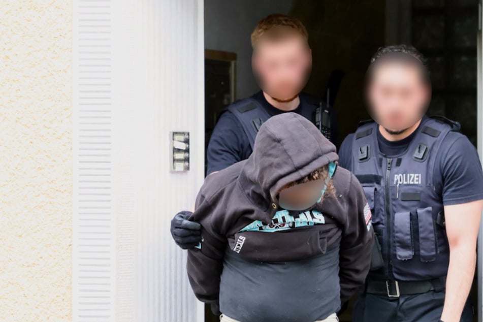 Bei dem Einsatz wurde ein Mann mit aufs Revier genommen.