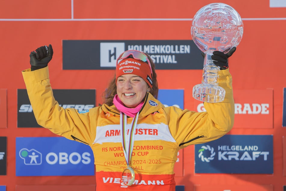 Nathalie Armbruster (19) gewann im vergangenen Winter den Gesamtweltcup. Bei Olympia darf sie allerdings nicht um Medaillen kämpfen - in der Nordischen Kombination gibt es als einzige Sportart nur Männer-Wettbewerbe.