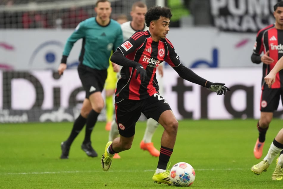 Nathaniel Brown (22) könnte die Frankfurter Eintracht im Sommer verlassen - allerdings nur für eine hohe Ablösesumme.