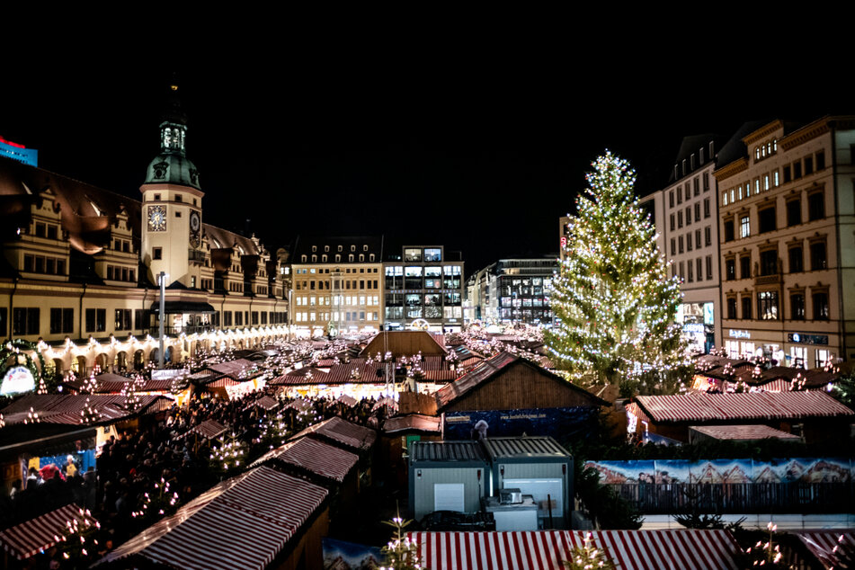 Vor drei Jahren konnten die Menschen in Sachsen zuletzt den Weihnachtsmarkt in Leipzig besuchen. In diesem Jahr soll erstmals wieder soweit sein.