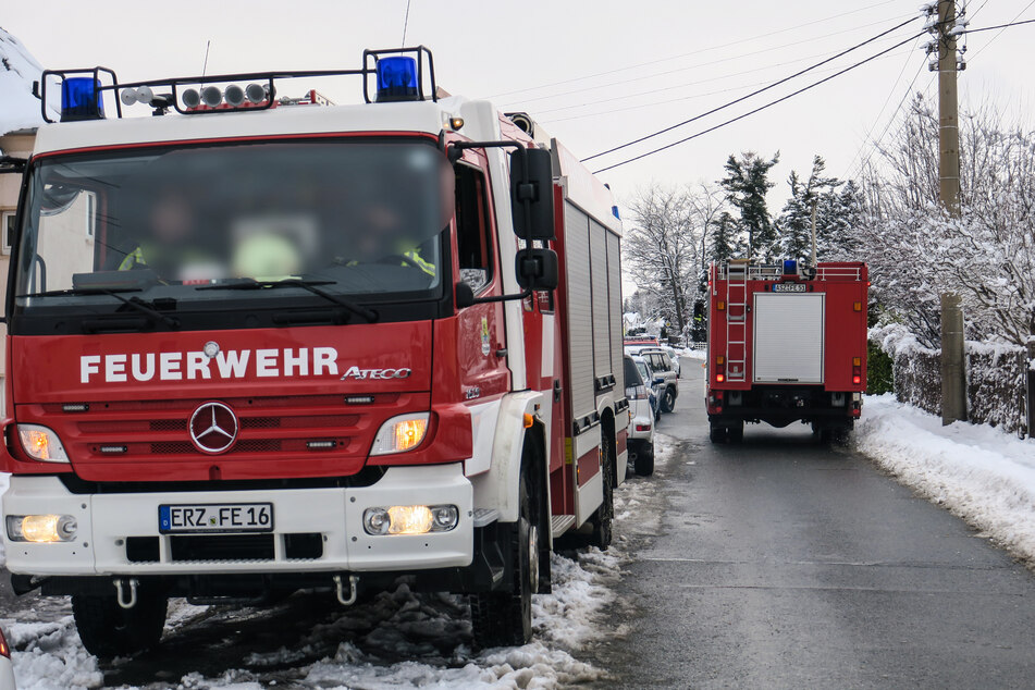 Die Feuerwehr Bernsbach war mit drei Fahrzeugen vor Ort.