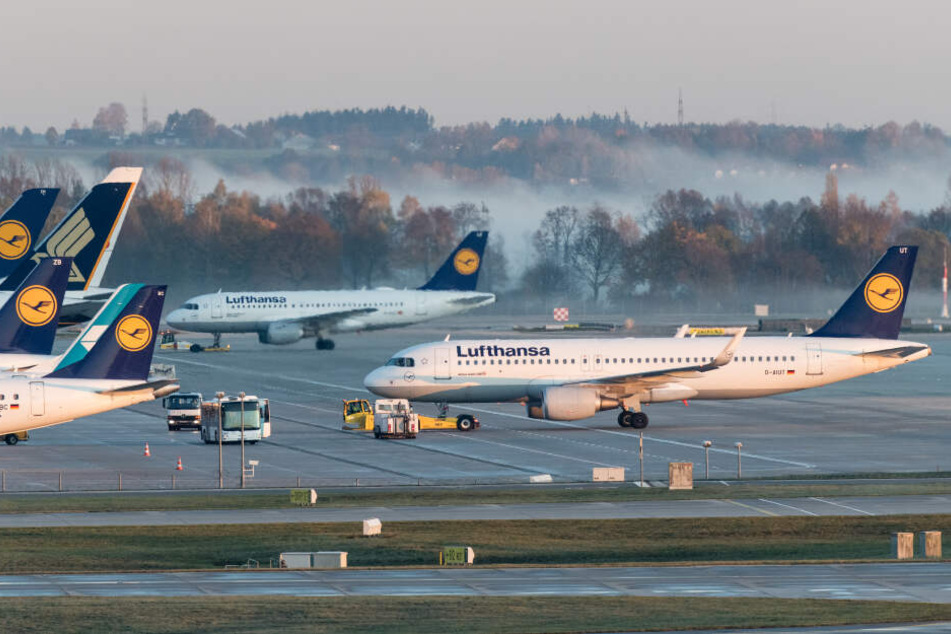 Am Dienstag musste ein Lufhansa-Flieger mit dem Ziel New York ungeplant in Köln landen (Symbolbild).
