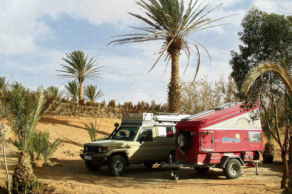 Mit Jeep und Anhänger tourten die Medizinerin und ihr Mann einst für ein Jahr durch Afrika - Abenteuer pur!