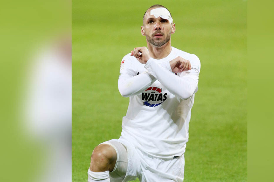 Hat immer alles gegeben: Nach der legendären 1:1-Schlacht von St. Pauli war Christian Tiffert gezeichnet.