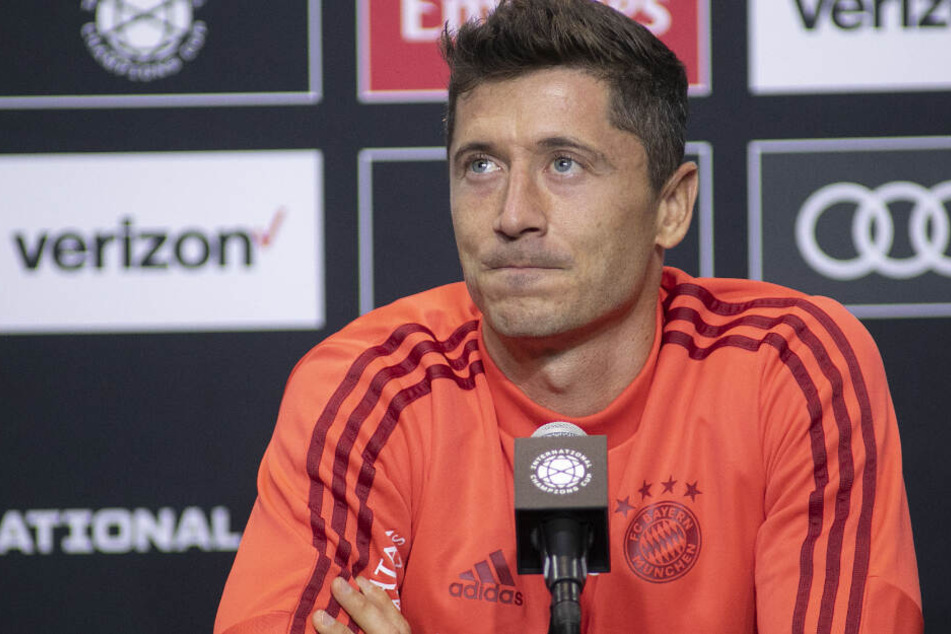 Robert Lewandowski fordert noch in diesem Sommer drei neue Spieler für den FC Bayern München.