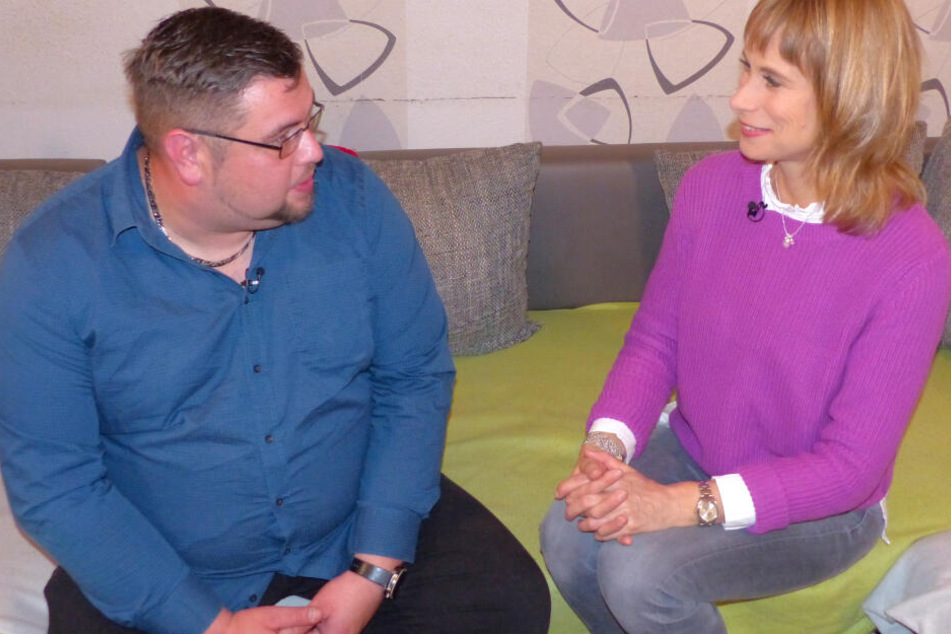 Dank der RTL-Journalistin Sandra Eckardt (44) hat Eric (35) aus Hohenstein-Ernstthal seine leibliche Mutter Ute Hänel wiedergefunden.