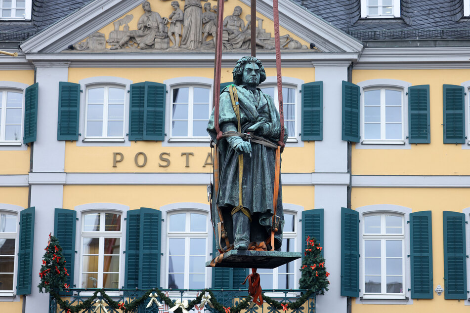 Zuletzt wurde die Statue des Komponisten Ludwig van Beethoven (1770-1827) in der ehemaligen Bundeshauptstadt Bonn in den 60er-Jahren restauriert.