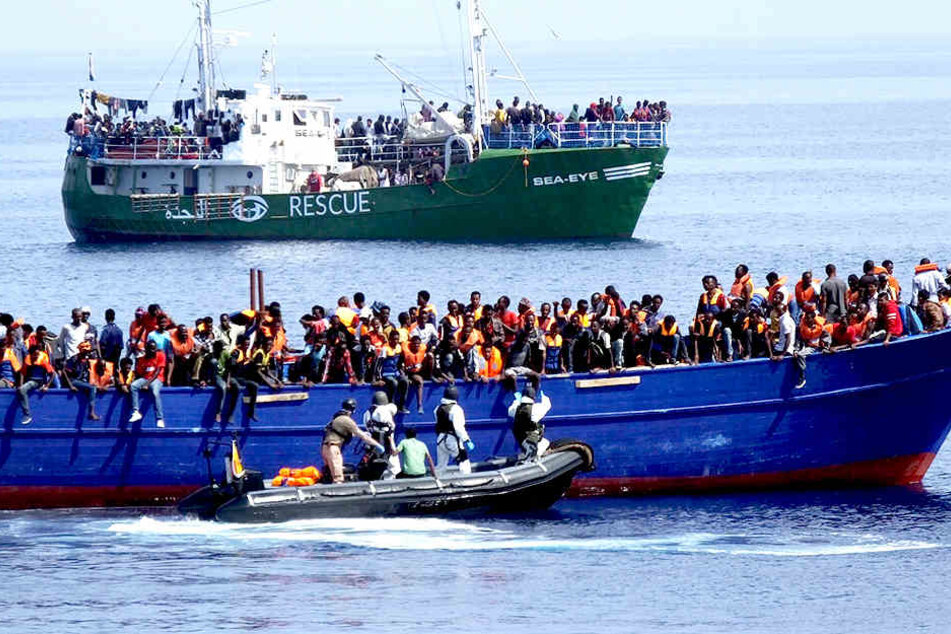Im Mittelmeer sind binnen weniger Tage wieder zahlreiche Flüchtlinge ertrunken, für die jede Hilfe zu spät kam.