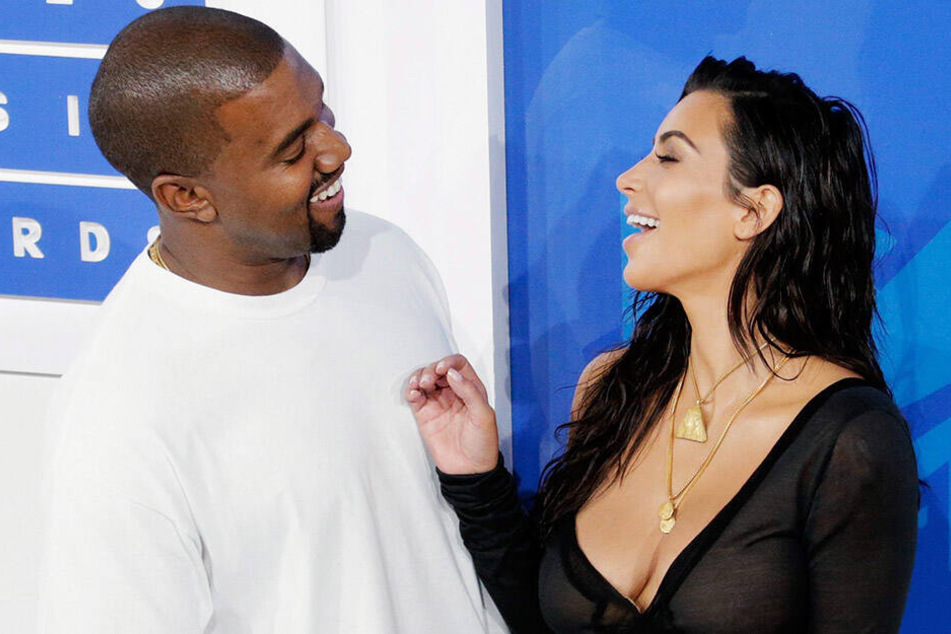 Kim Kardashian (38) und Kanye West (41) haben ihr viertes Kind bekommen.