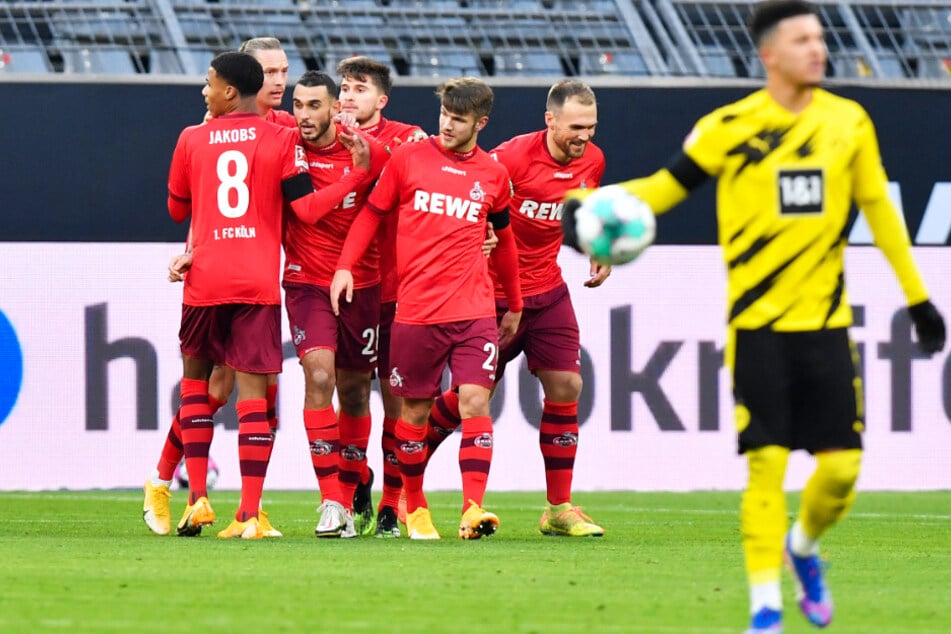 Ellyes Skhiri (3.v.l.) traf doppelt für Köln, jeweils nach Vorlage von BVB-Leihgabe Marius Wolf (2.v.l.).