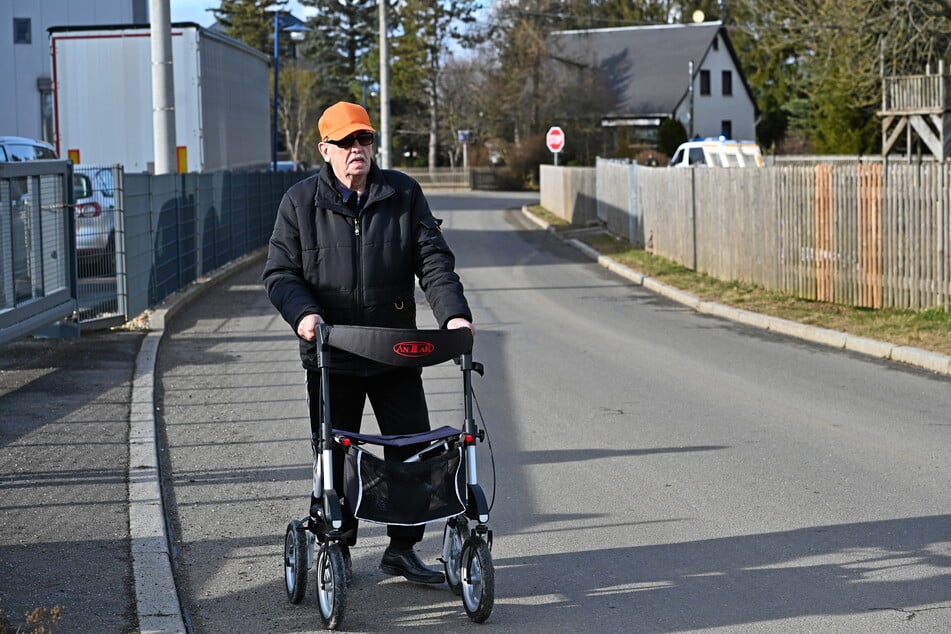 Anwohner Eberhard Lüdtke (83) hat so etwas noch nicht erlebt.