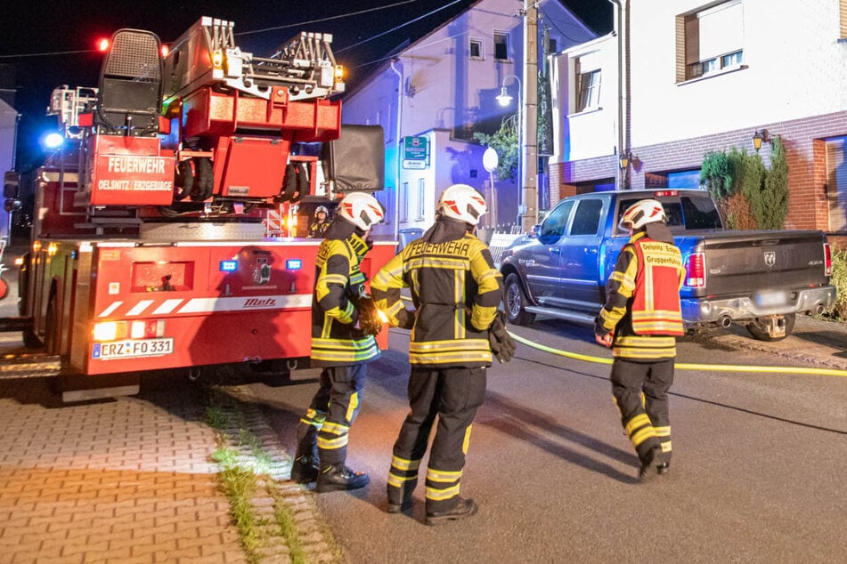 Feuerwehreinsatz im Erzgebirge: Mann soll in Wohnung gezündelt haben