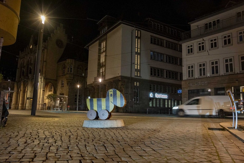 Unbekannte hatten die Tigerente versetzt.