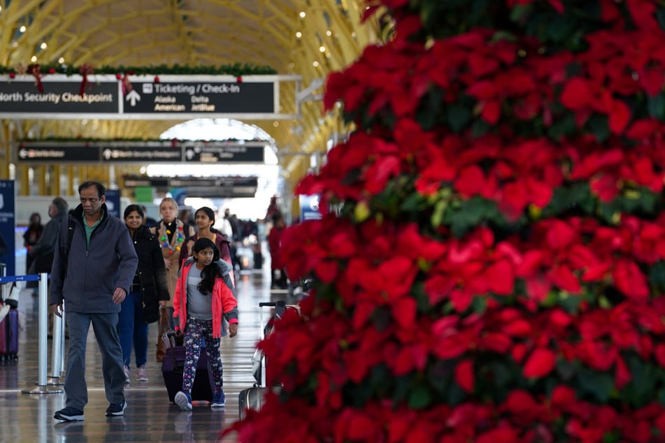 The extreme weather may wreak havoc on holiday travel across the US.