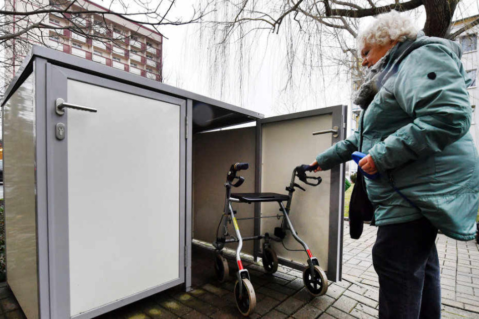 Hella Urban (79) hat bereits eine Rollatorbox in Erfurt.