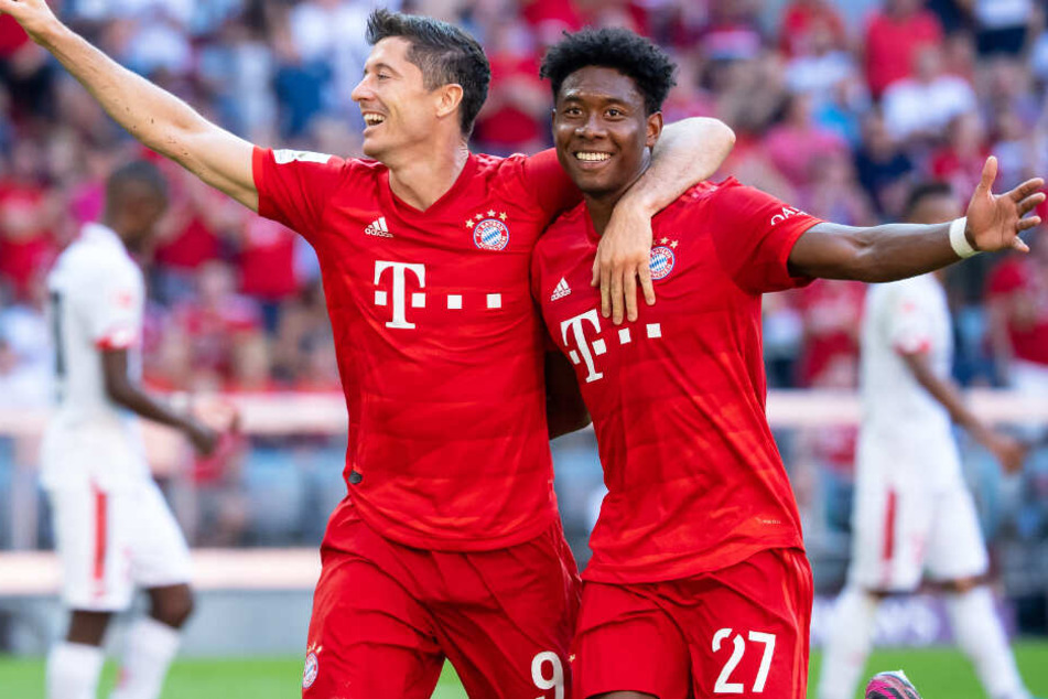 David Alaba (r.) ist beim FC Bayern München seit langer Zeit einer der absoluten Leistungsträger.