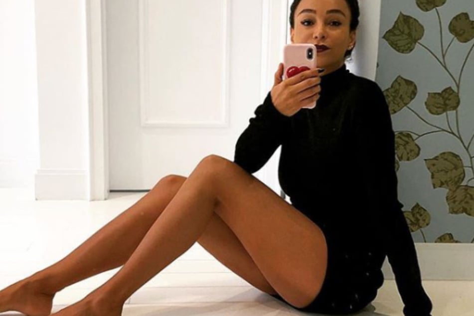 Verona Pooth: Sexy Selfie: Hier zeigt Verona Pooth irre viel Bein