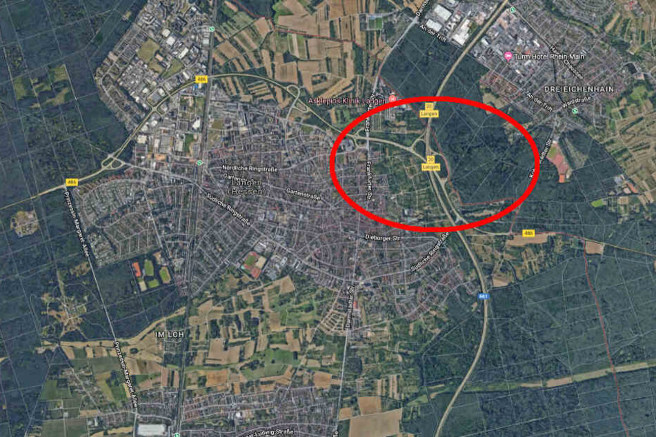 Der Fahrer des VW Polo wollte von der B468 links zur A661 abbiegen, als es zu dem Zusammenstoß mit dem Printer kam.