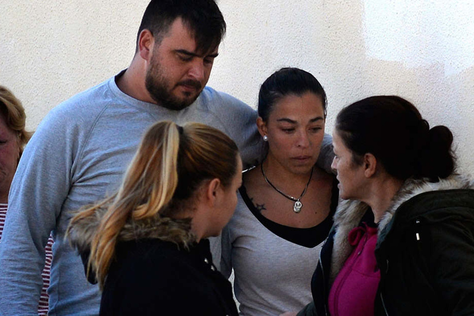 Jose Rosello (l.) und Victoria Garcia trauern um ihren zweiten Sohn.