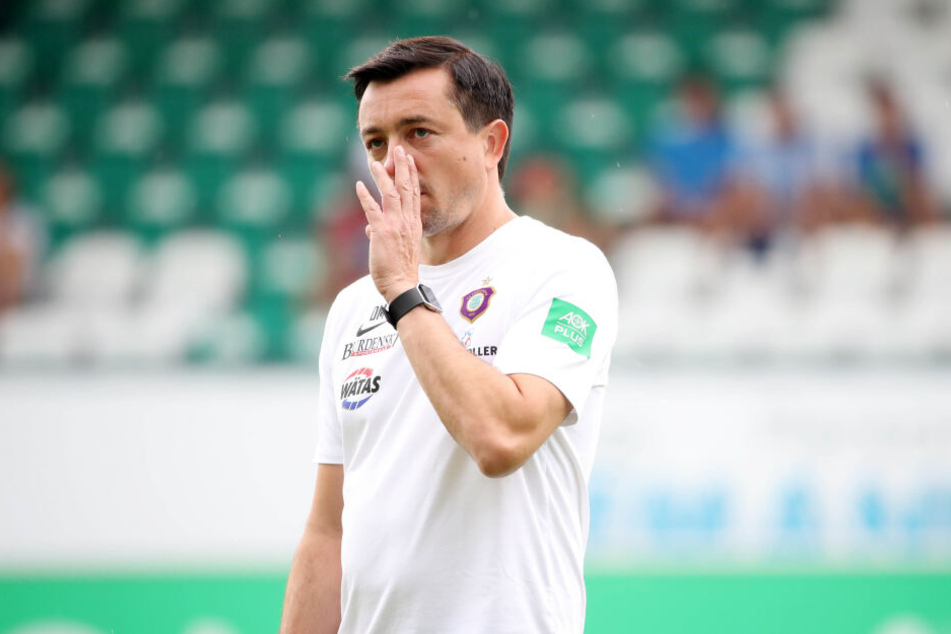 FCE-Coach Daniel Meyer war am Sonntag schon während der Partie verschnupft. Jetzt liegt er ganz flach.