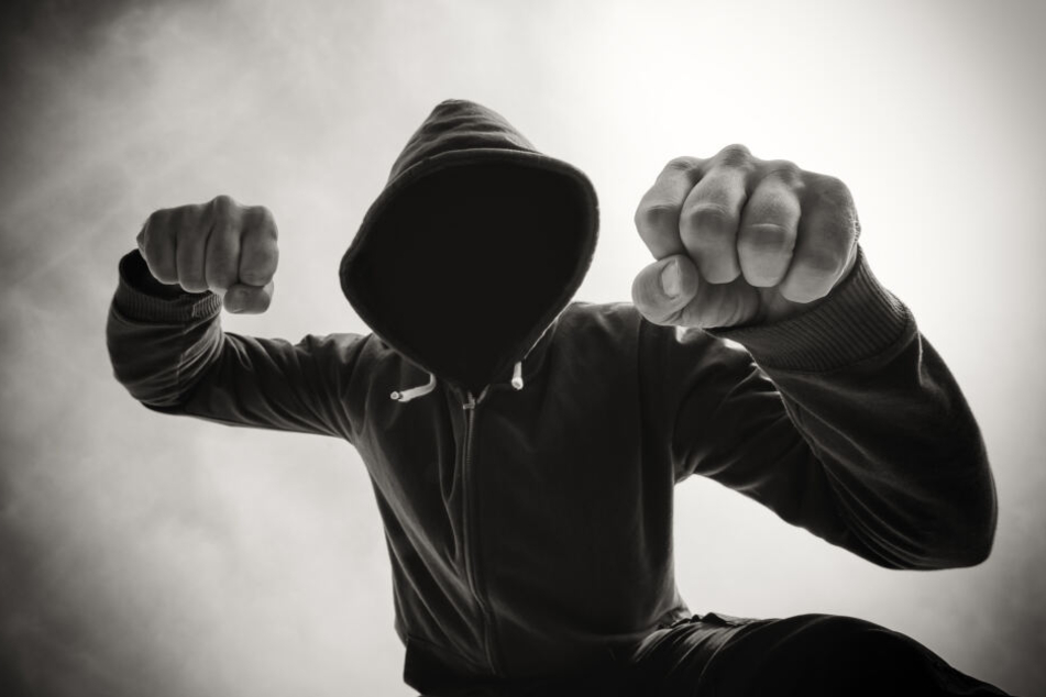 In Mittweida wurde ein 16-Jähriger von einer Gruppe attackiert. (Symbolbild)