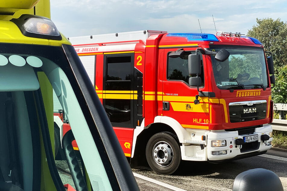 Dresden: Dreijähriger Junge in Not! Dresdner Feuerwehr macht kurzen Prozess