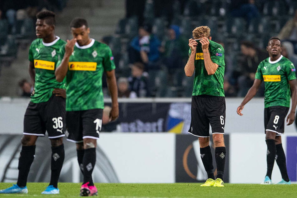 Ein Satz mit X - Borussia Mönchengladbach blamiert sich vor heimischer Kulisse bis auf die Knochen und geht gegen Fußball-Zwerg Wolfsberg mit 0:4 baden.