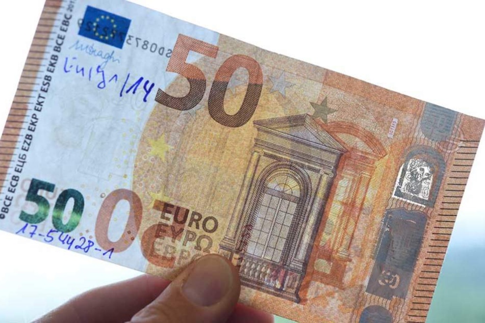 Besonders viele der alten 50-Euro-Scheine sind als Fälschungen im Umlauf.