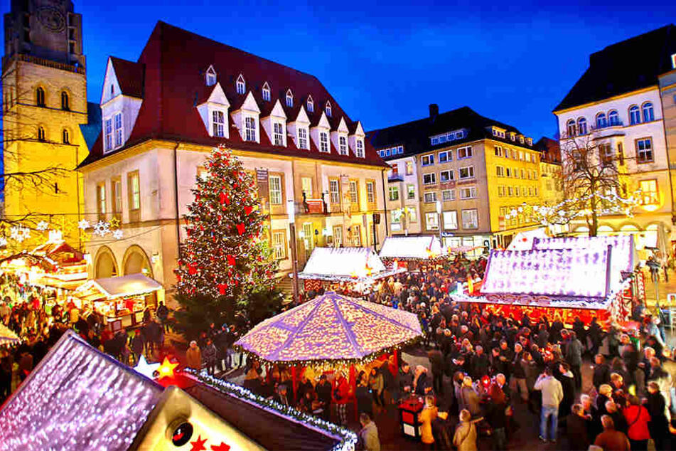Der Alte Markt im Herzen der Bielefelder Altstadt bietet eine stimmungsvolle Kulisse für die Weihnachtszeit.