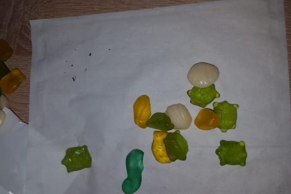 Der Freienseer Elferrat teilte auf seiner Facebook-Seite Fotos von den wohlmöglich gefährlichen Gummibärchen.