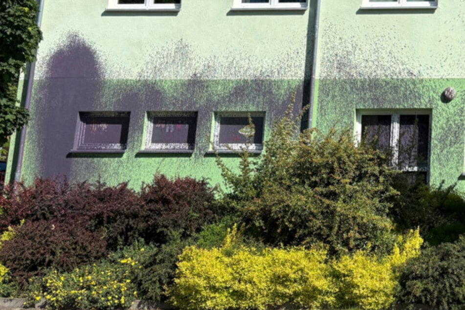 Chemnitz: Vereinsgebäude in Chemnitz beschmiert: Polizei sucht nach Zeugen
