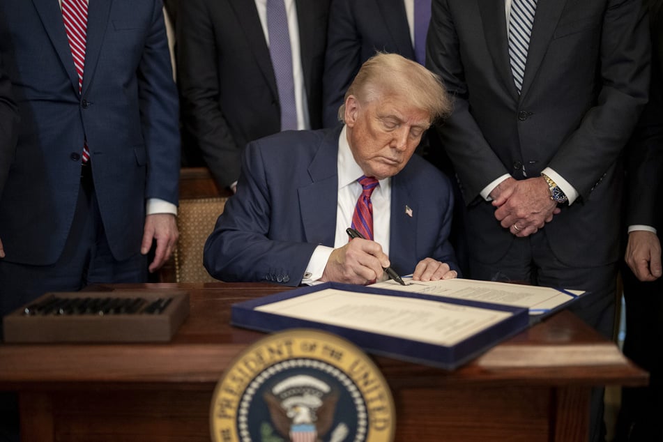 Das neue Haushaltsgesetz wurde bereits von US-Präsident Donald Trump (79) gegengezeichnet. Wann es in Kraft tritt, ist aber noch nicht bekannt.