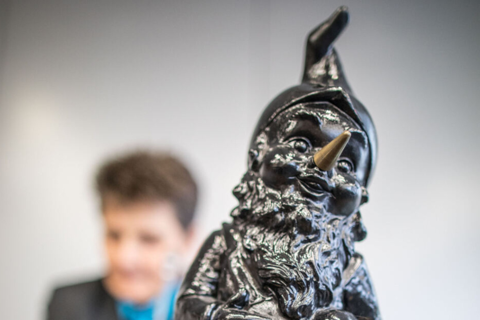 Der schwarze Zwerg mit der goldenen Nase wir einmal im Jahr vergeben.