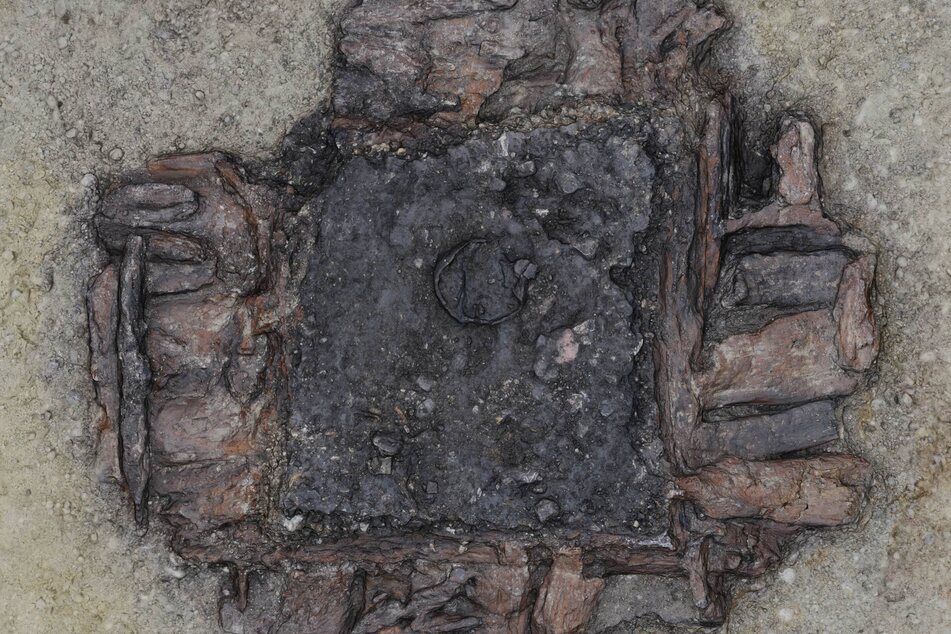 Archäologen entdecken 3000 Jahre alten Brunnen