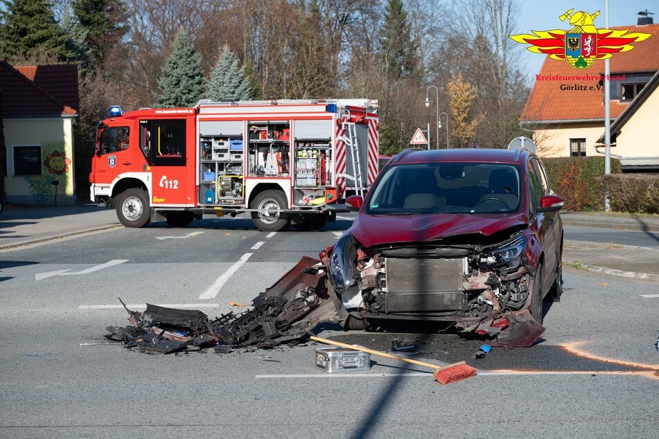 Der Sachschaden beläuft sich insgesamt auf 10.000 Euro.