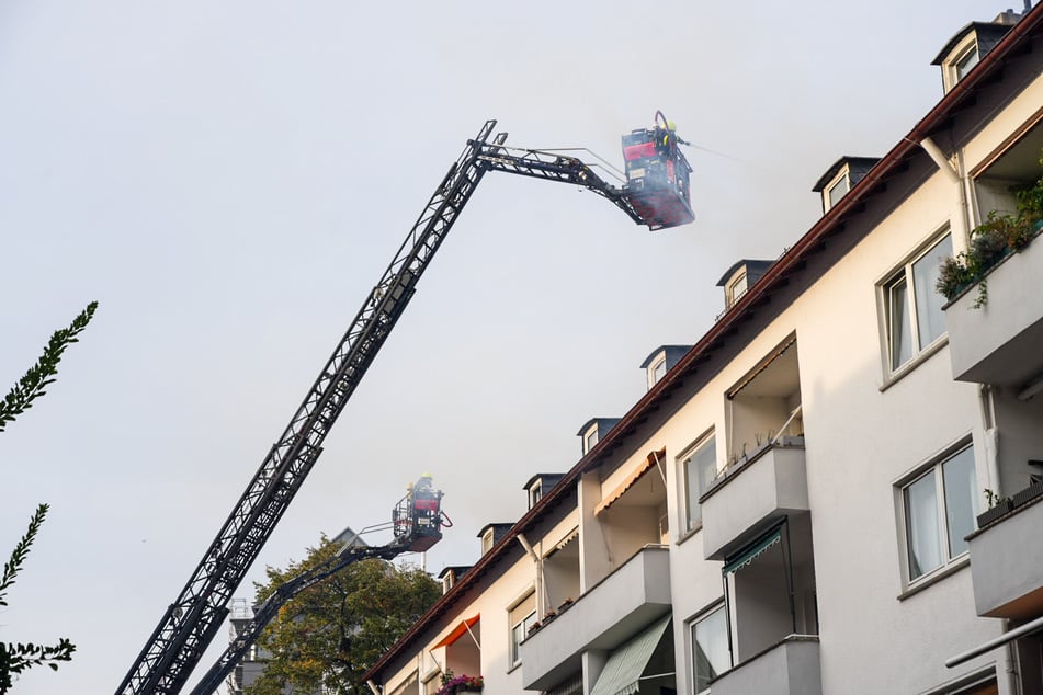 Die Feuerwehr rückte mit einem Großaufgebot an, um den Flammen schnell Herr zu werden.