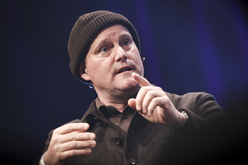 Oke Göttlich (50) bezeichnete die Debatte rund um die Rote Karte von US-Stürmer Fabian Balogun als "ungeheuerlicher politischer Übergriff".