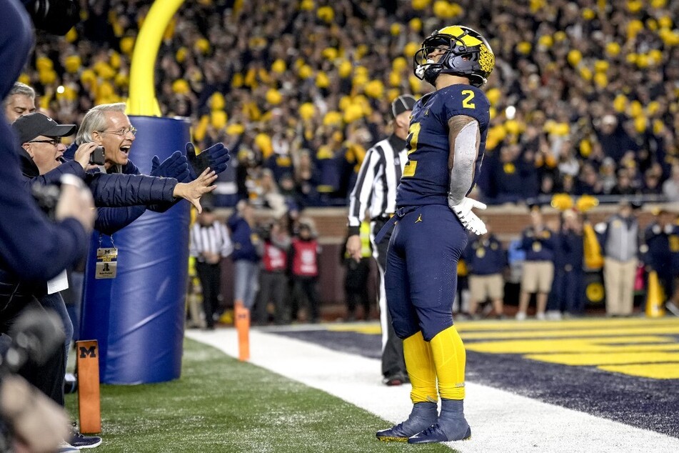 Star running back Blake Corum of Michigan is set to undergo season-ending surgery after sustaining a knee injury during the Wolverines' win against Illinois.