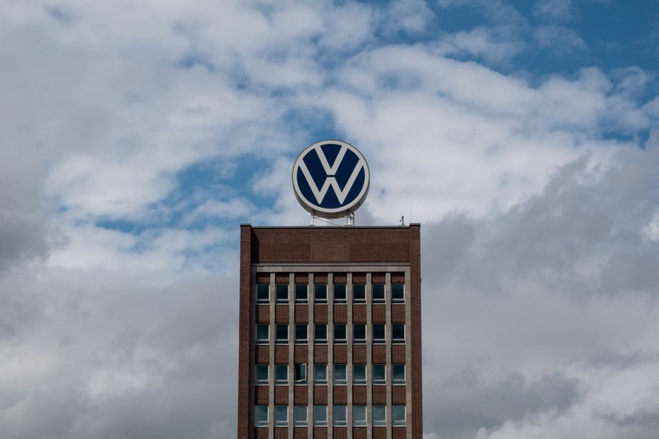 Die VW-Konzernzentrale hat allen angehörigen Marken geraten, die Werbetätigkeiten auf Twitter auszusetzen. (Archivbild)