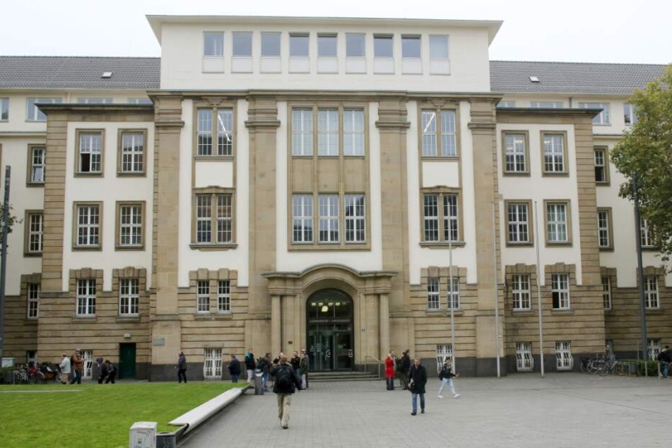Das Urteil fällt vor dem Duisburger Schwurgericht.